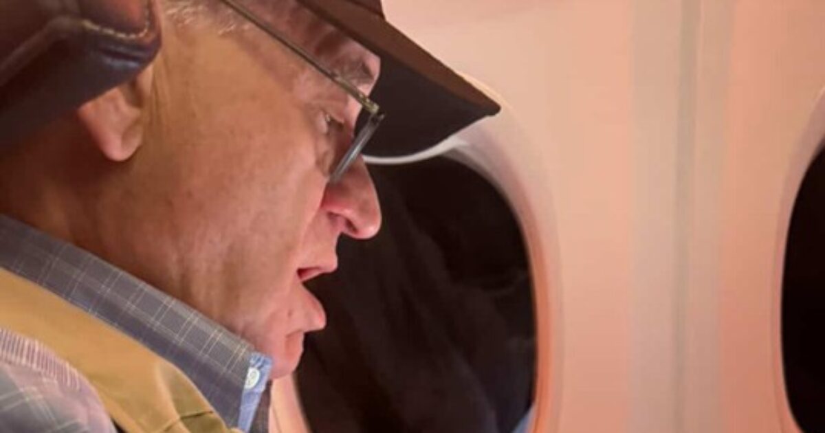Democrat Congressman Gets Caught Staring at Very Naughty Images During Flight – Then Is Savagely Mocked After Offering a Silly Excuse for Why He Did (PHOTOS)