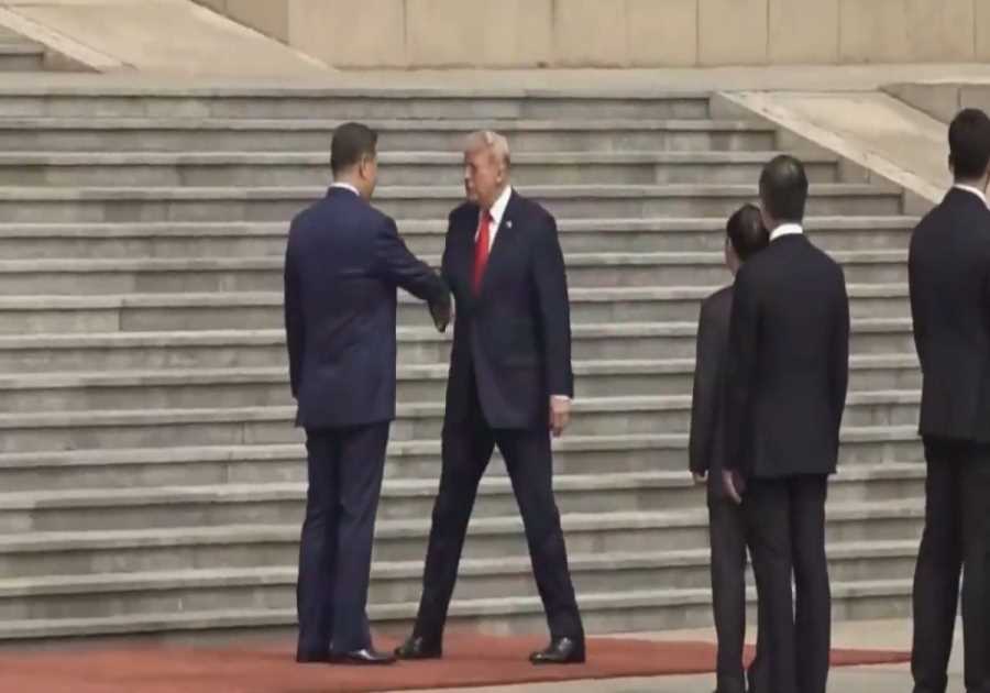 WATCH: Trump Shakes Xi Jinping’s Hand on Red Carpet in Beijing – Leaders Hold Bilateral Talks