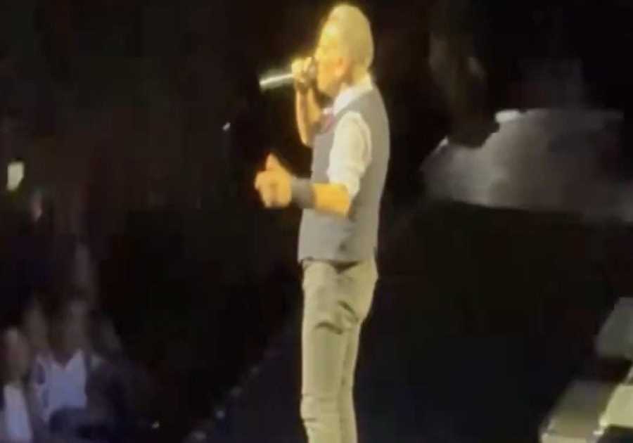 WATCH: Lunatic Bruce Springsteen Seen Using Teleprompter at Boston Concert to Trash Trump and Elon Musk – “This is an American Outrage!”
