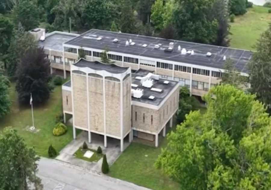 Long Island Residents Outraged Over Plans to Turn a Former Catholic Seminary Into a Muslim School for Boys With a Mosque (VIDEO)
