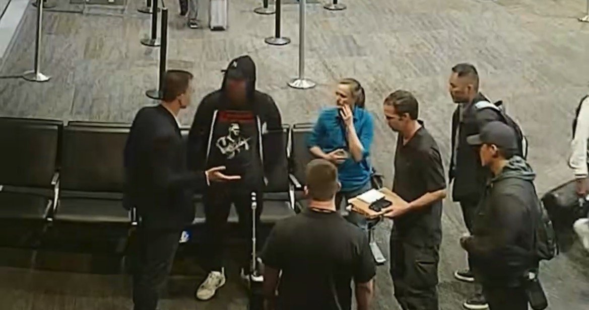 WATCH: Video Shows Moment FBI Agents Swarmed Swalwell and Seized His Electronic Devices at San Francisco Airport