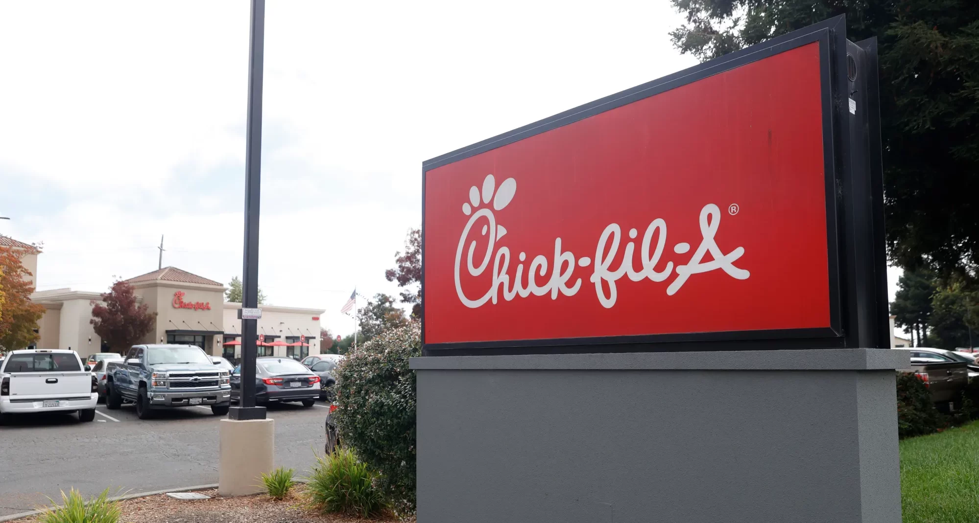 Chick-fil-A Takes Stand Against AI Trend McDonald’s Embraced, Holds the Line on  ‘Human to Human’ Service